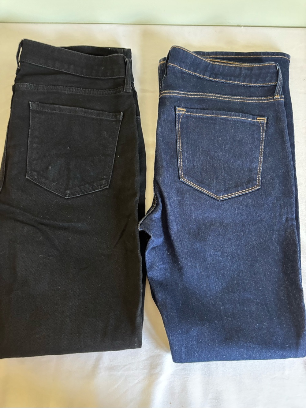 Old Navy Women’s WOW Boot Cut Low Rise Jeans - Black & Dark Blue Denim Size 12